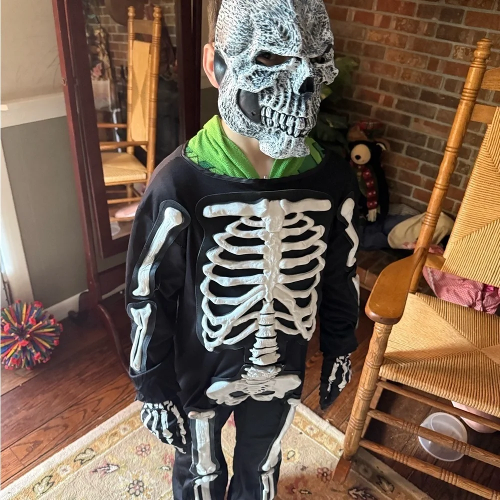 Kids Skeleton Costume with Skull Mask & Gloves
